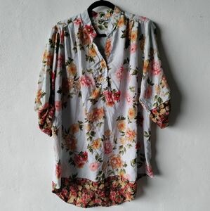 1X floral Mileage blouse